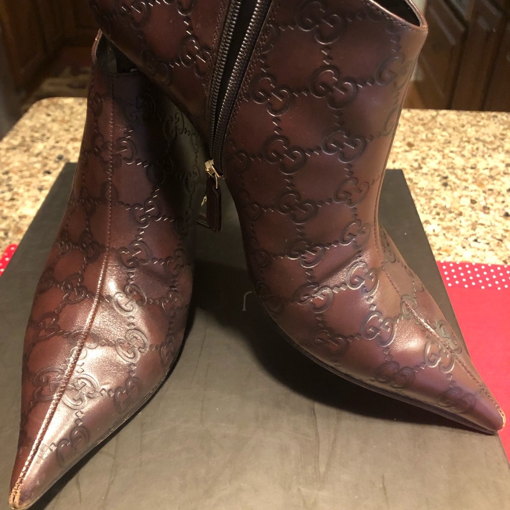 Authentic Gucci ankle booties (vintage)